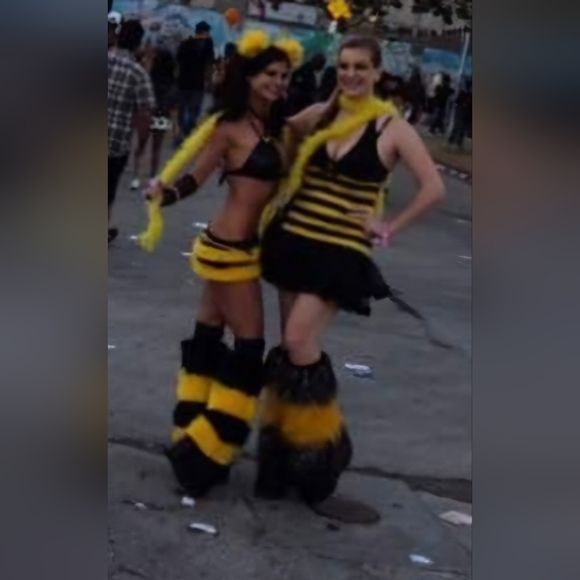 7 piece Bumblebee Rave Costume. Size S/M. - Picture 3 of 11